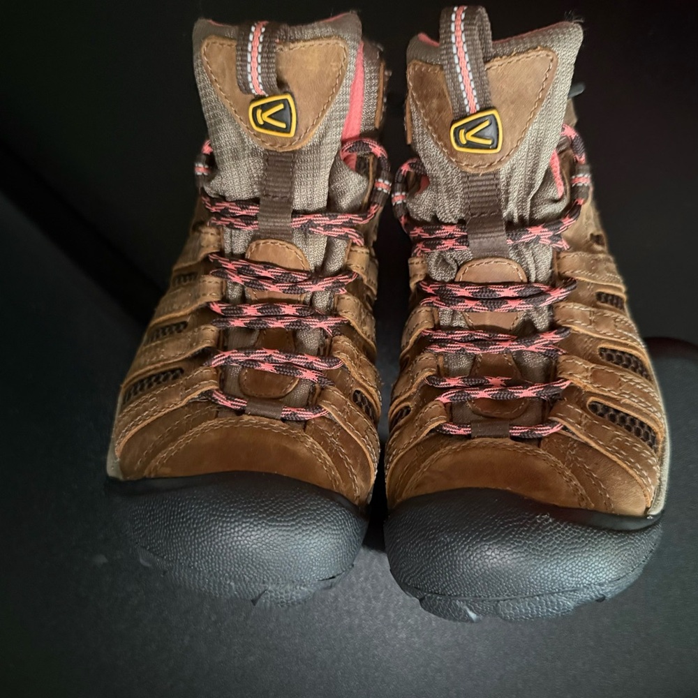 KEEN Voyageur Mid Brown Vented Outdoor Trail Hiking Boots Womens Size US 6.5